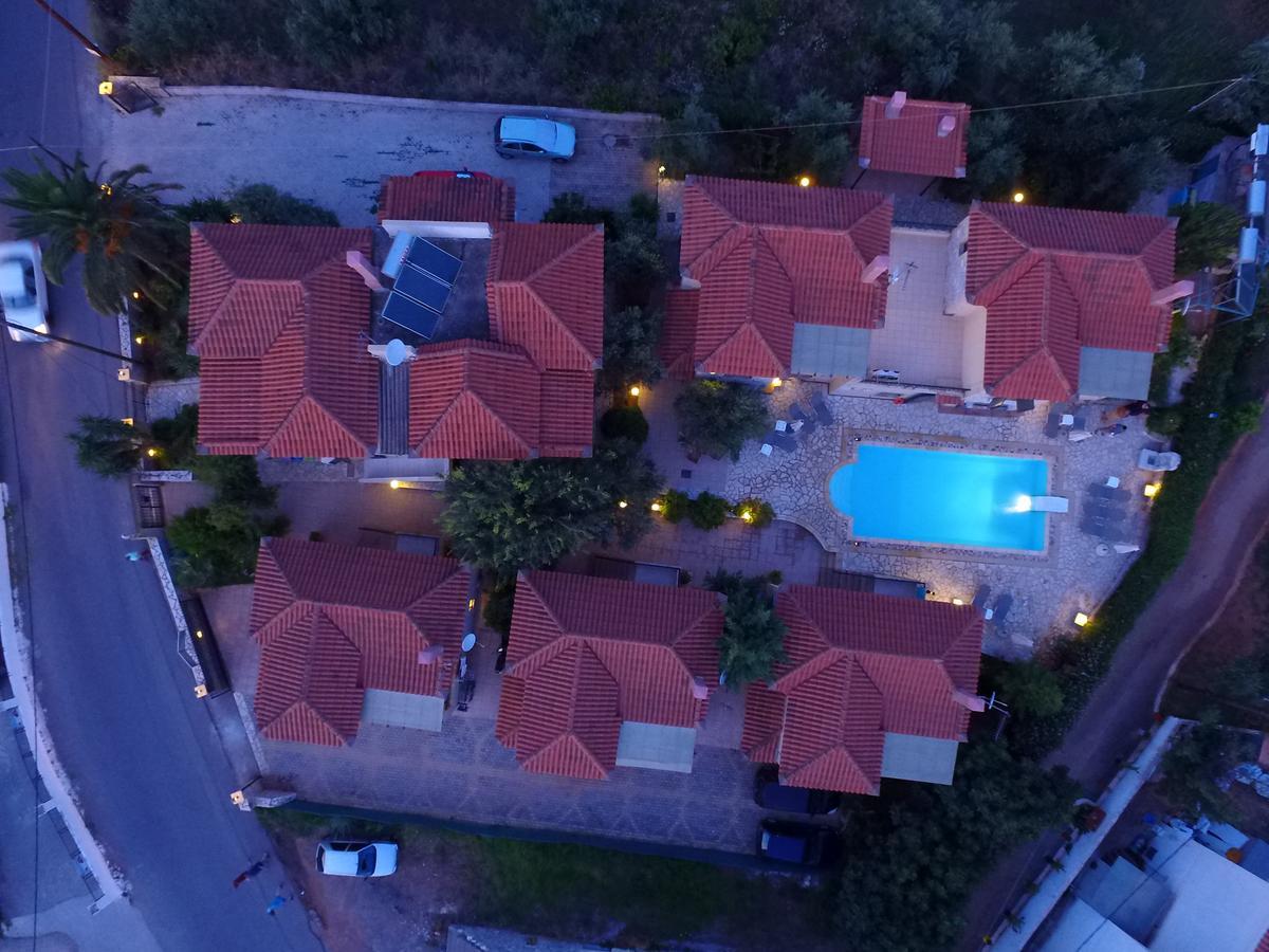 Finikes Apartments Stoupa Exterior photo